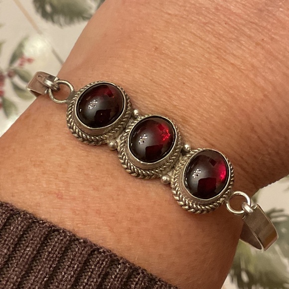 NWOT Sterling Silver 925 Red Garnet Bracelet - Picture 1 of 14